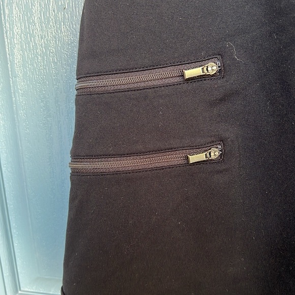 Athleta Tee Time Skort - Picture 2 of 15